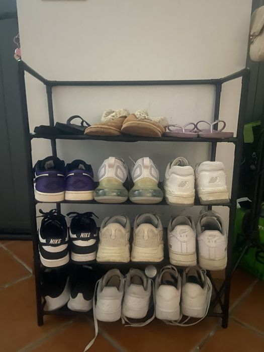 Sapateira preto com 4 prateleiras desmontavel