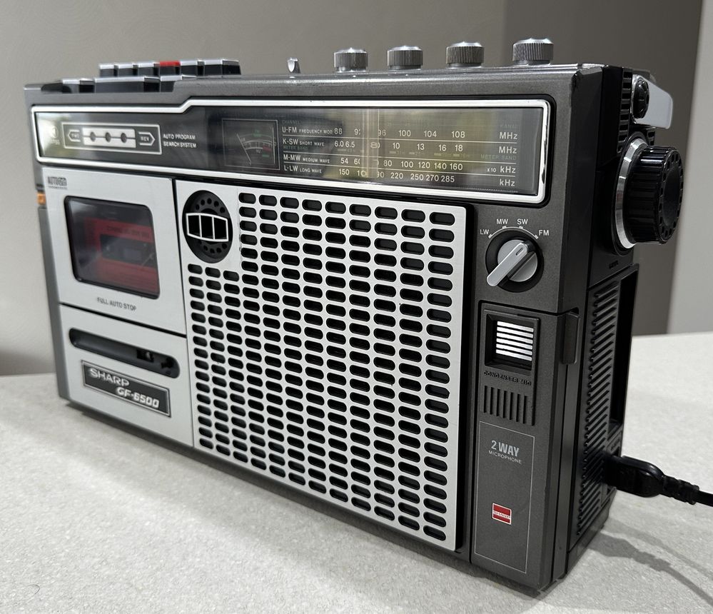 Radiomagnetofon SHARP GF-6500  lata 70-te Japan