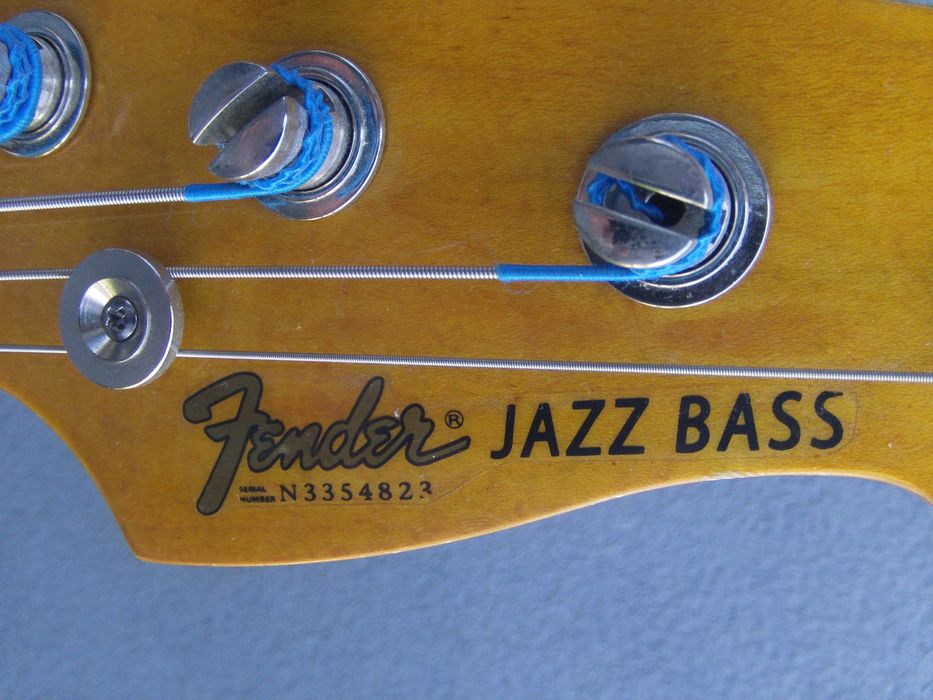 Gitara  basowa Squier  Fennder Jazz Bass