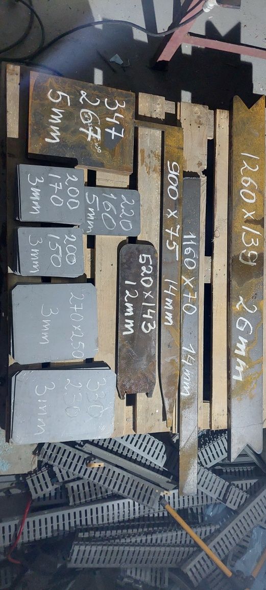 Formatki metalowe kawałki 3mm 5mm 12mm 14mm 26mm 35mm 45mm