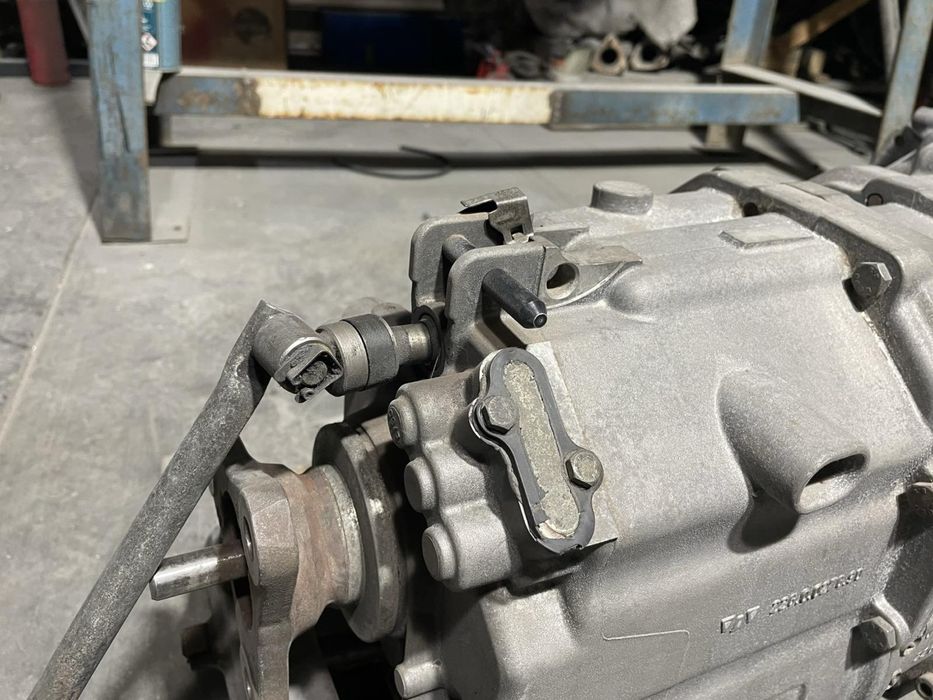 Терміново Продам 6 ступеневу ступенчатую МКПП BMW Е39 E38 М62 М5 4,4