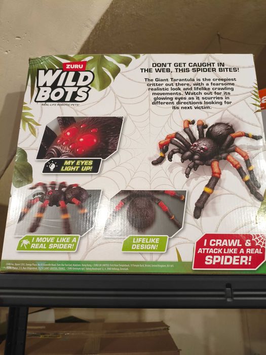 Zabawka ZURU Giant Tarantula robot pająk świeci i chodzi