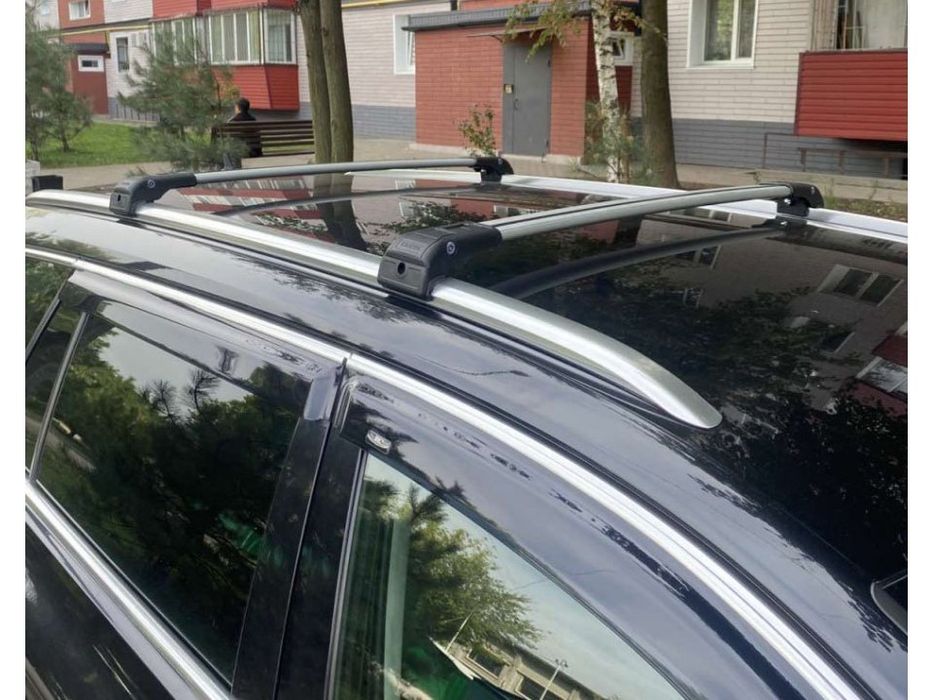 Volkswagen Passat B8 2015-2023 Поперечний багажник на інтегр. рейлінги