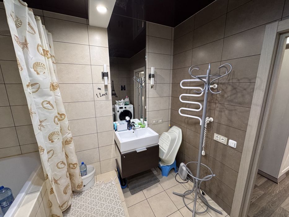 Здам 4-к квартиру з ремонтом Фрунзенський Донецьке шосе