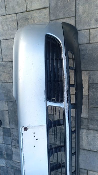 Audi a4 b5 95-99 zderzak przód przedni srebrny ly7m