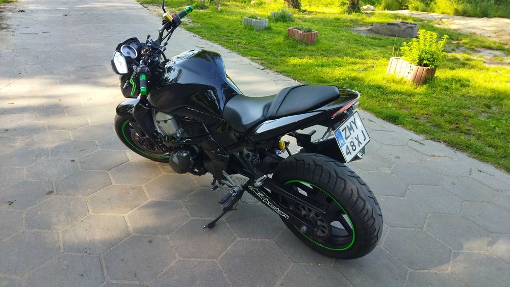 Kawasaki z750. 2007r. Stan bardzo dobry.