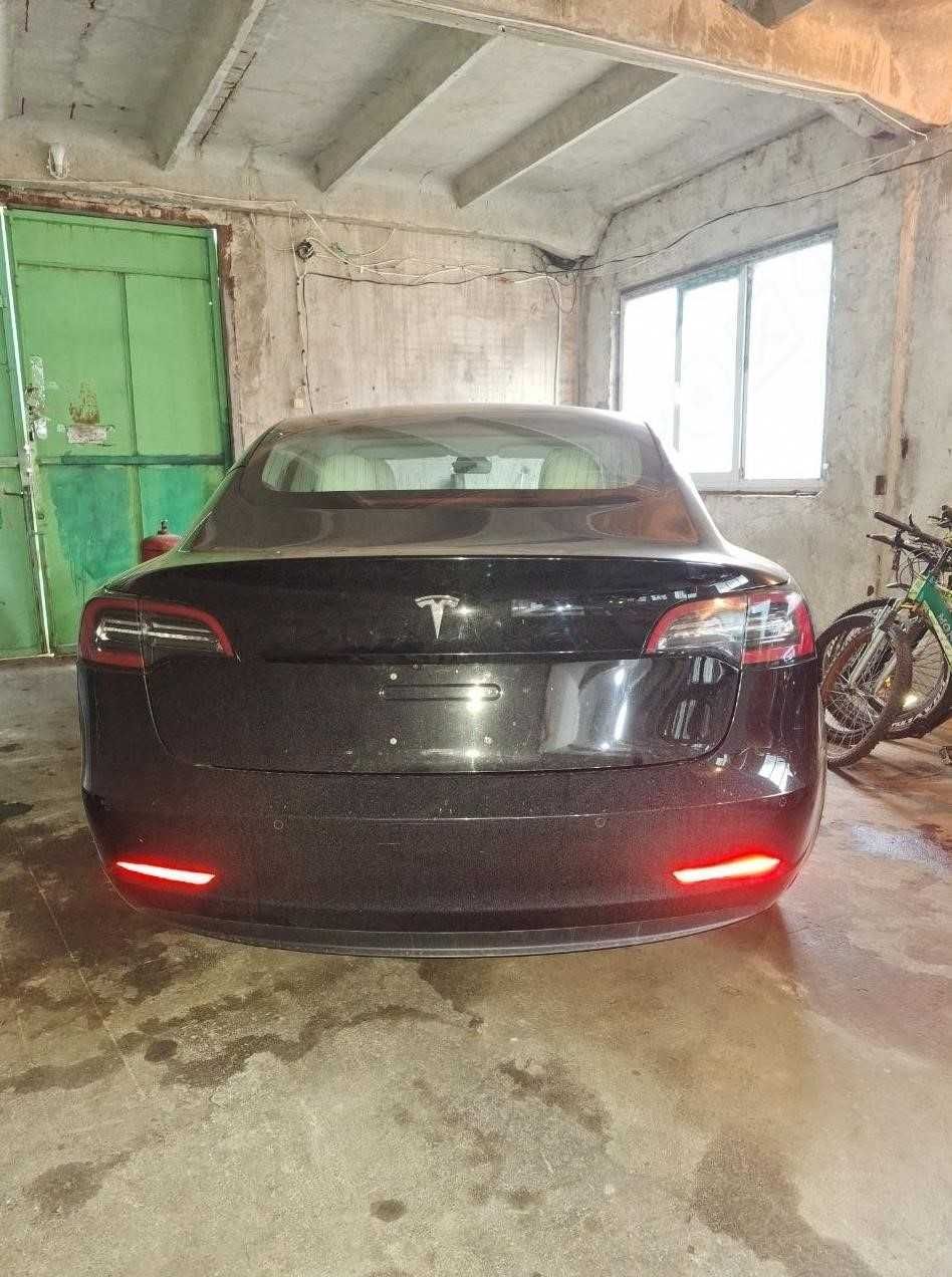 Тесла модел 3 Tesla Model 3 2018 Розборка Розборка всі запчастини