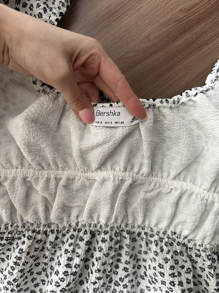 Сукня жіноча Bershka xs-s