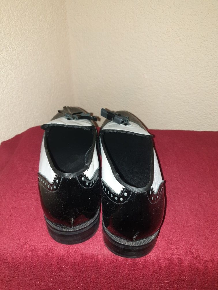119. Loafery pantofle oxfordki skórzane mint&berry