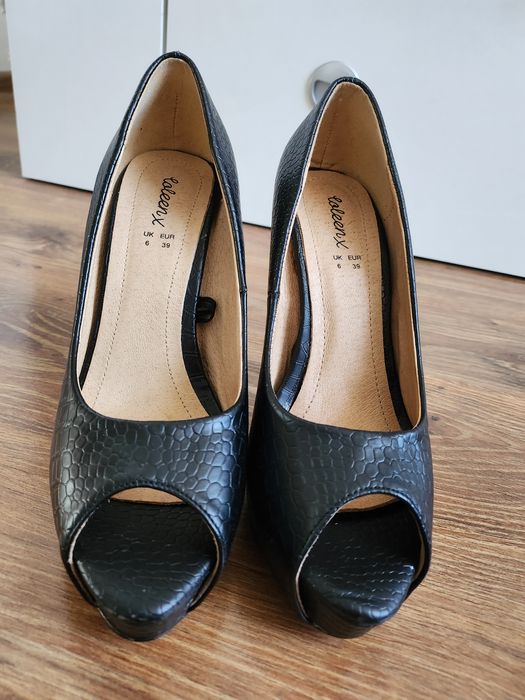 Buty na obcasie rozmiar 39