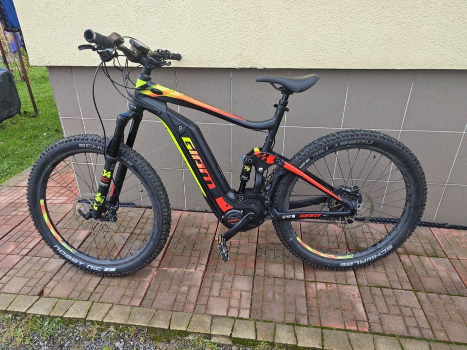 Rower elektryczny giant full e 1 pro