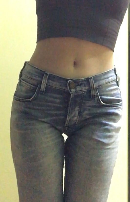 Стильні жіночі джинси Lee з низькою талією.