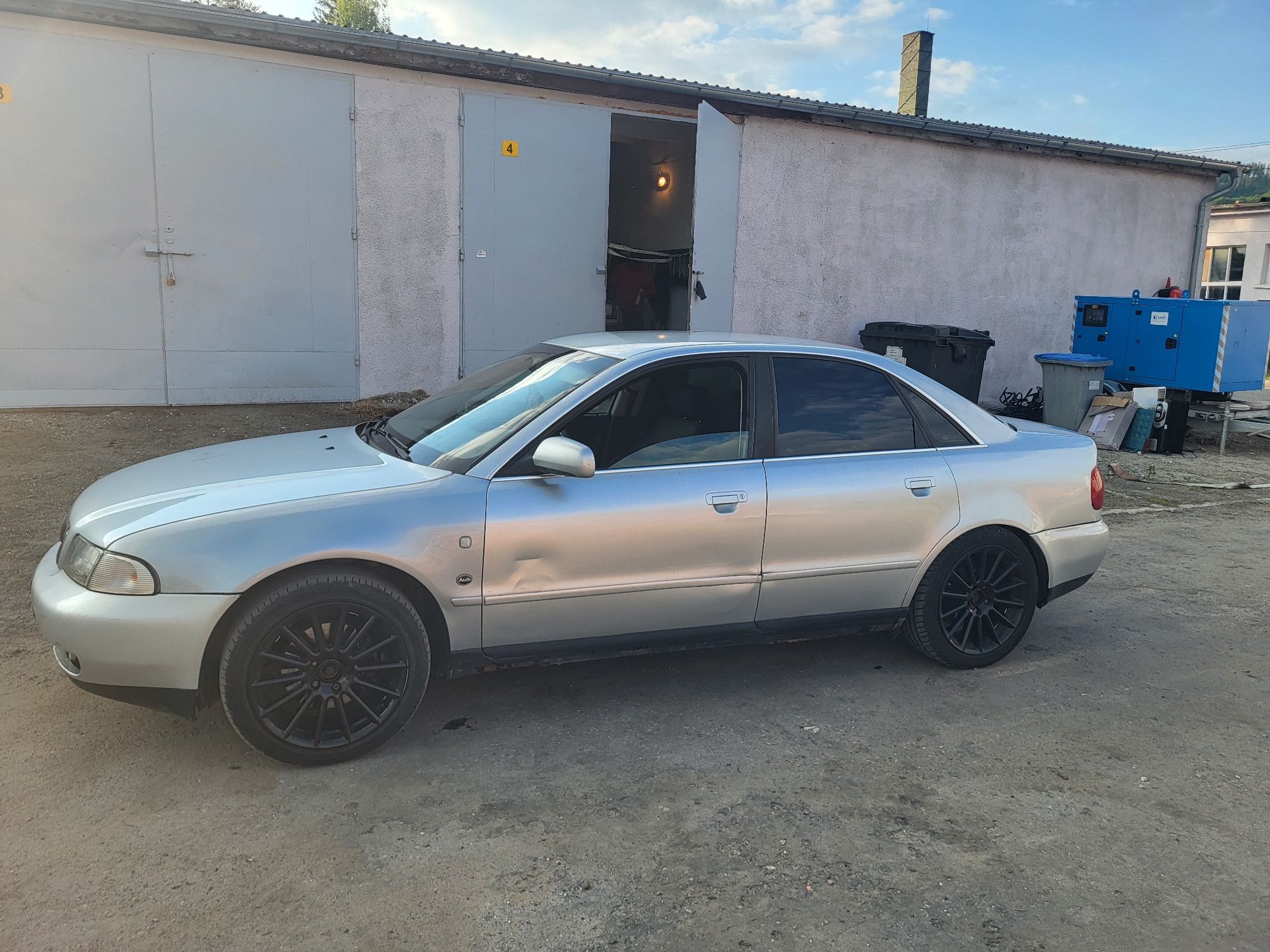 Audi a4b5 2.8 quattro
