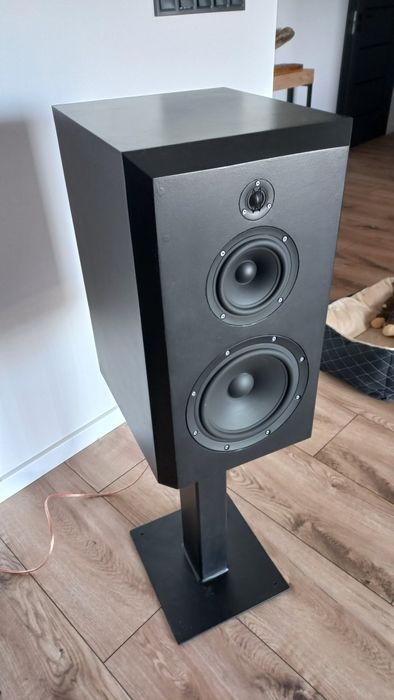 Kolumny diy na głośnikach sb acoustics i vifa