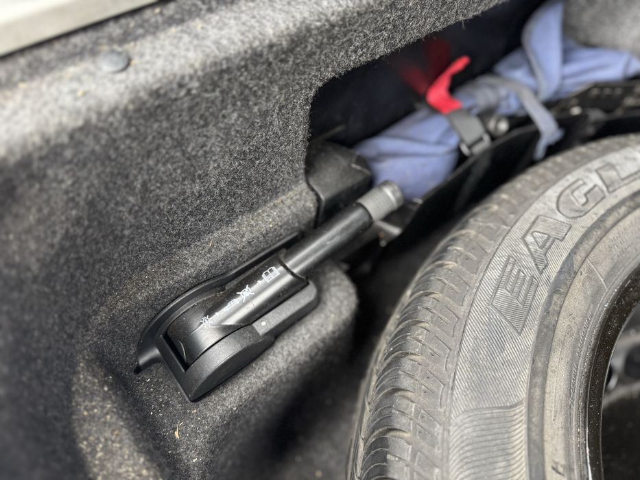 Mercedes-Benz E-Class 2004 рік W211 2.2 cdi Коробка Автомат