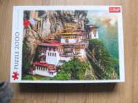 Puzzle 2000 el. Tygrysie Gniazdo, Bhutan Trefl