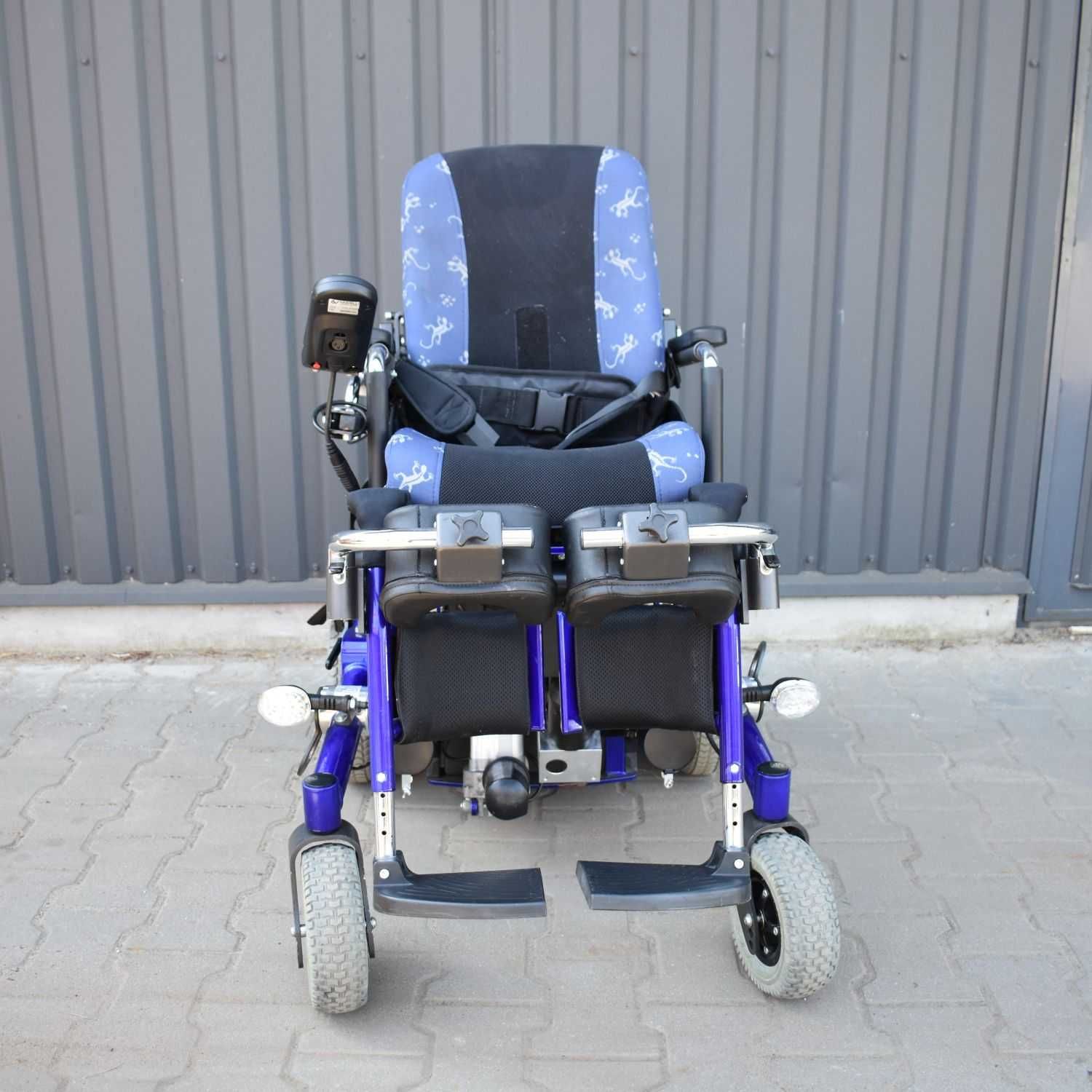Wózek inwalidzki elektryczny Vassilli z pionizacją