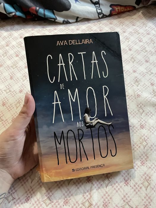 Livro Cartas de Amor aos Mortos