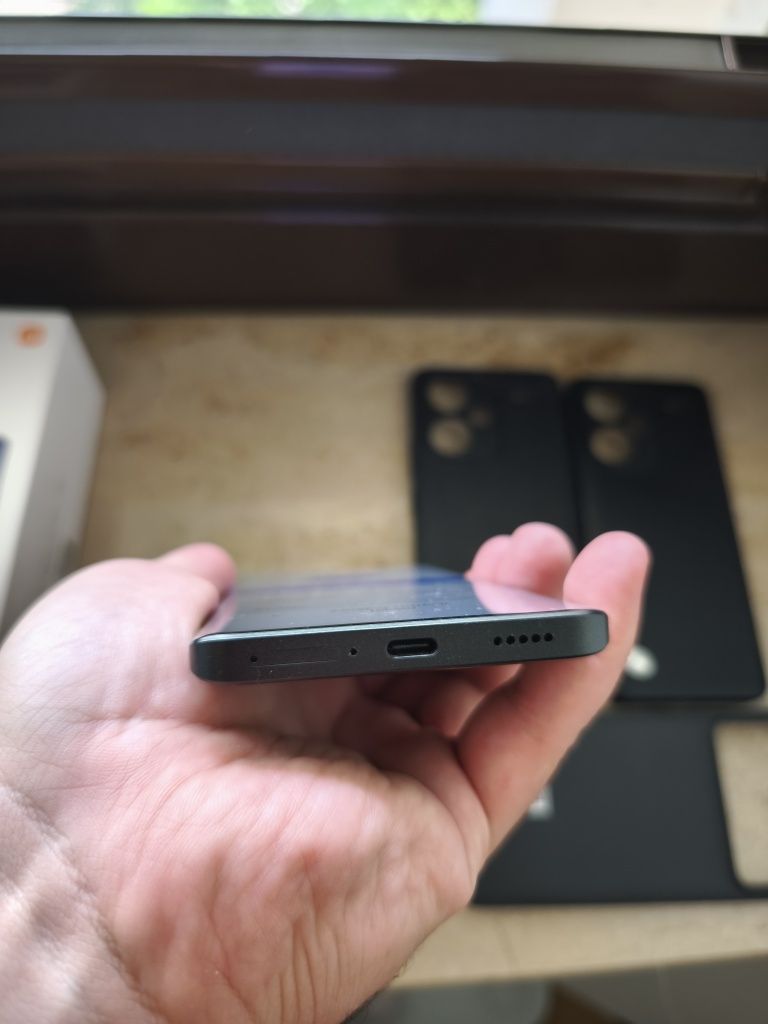 Xiaomi Redmi note 13 pro plus 5g 12/512 GB  5g + 3 Eetui w zestawie