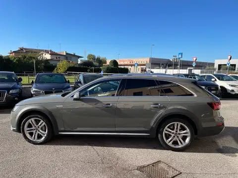 Audi A4 Allroad 2018 року