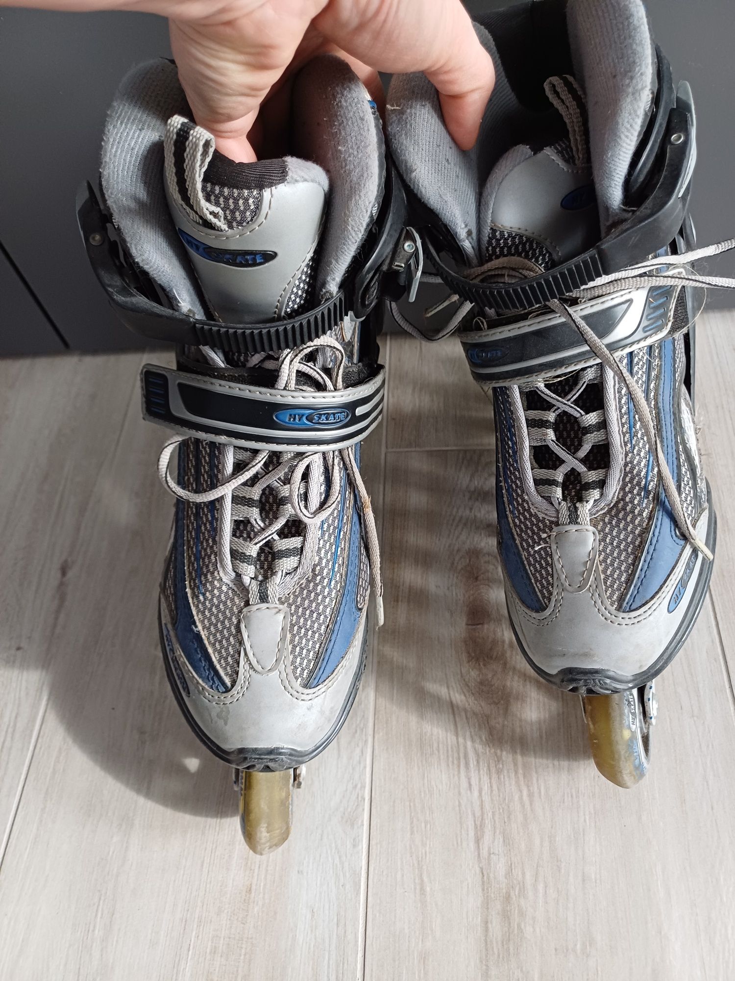 Nr 17 Rolki HY SKATE rozmiar 40