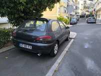 Carro em bom estado para os anos que tem