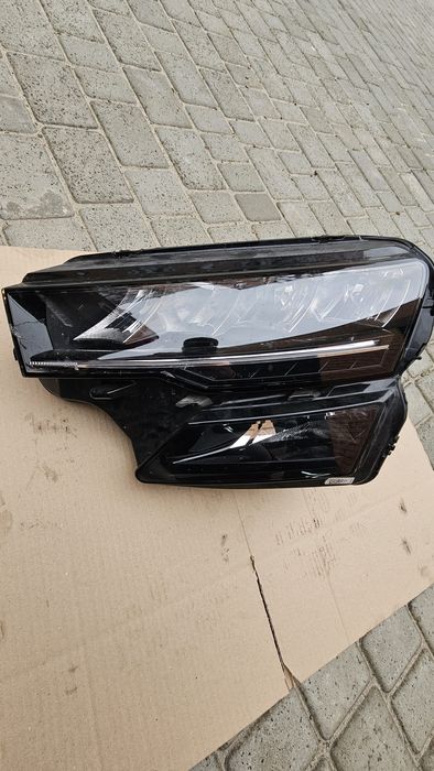 Ліва фара skoda karoq 2022