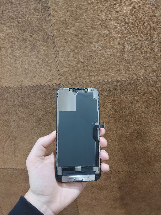 Дисплей iPhone 12 pro max без нюансов, всё работает