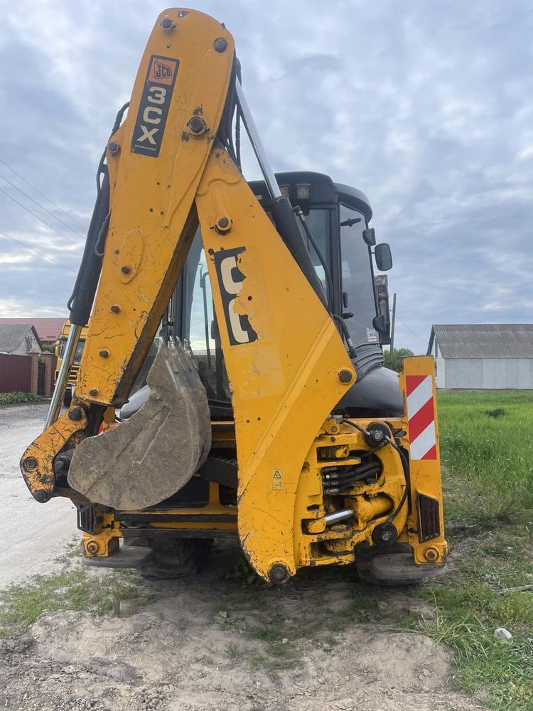 Jcb 3 x 2010 року