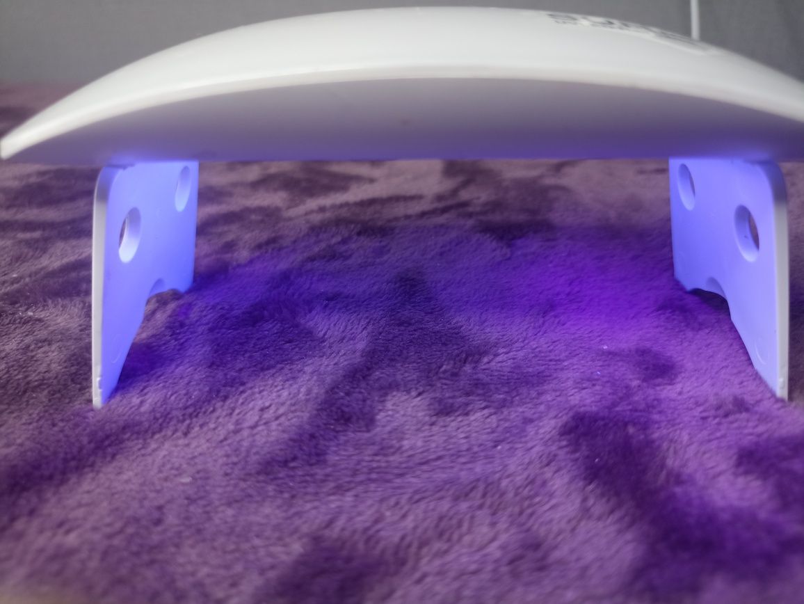 Мини UV LED лампа для маникюра, работает от сети и повербанка. Новая