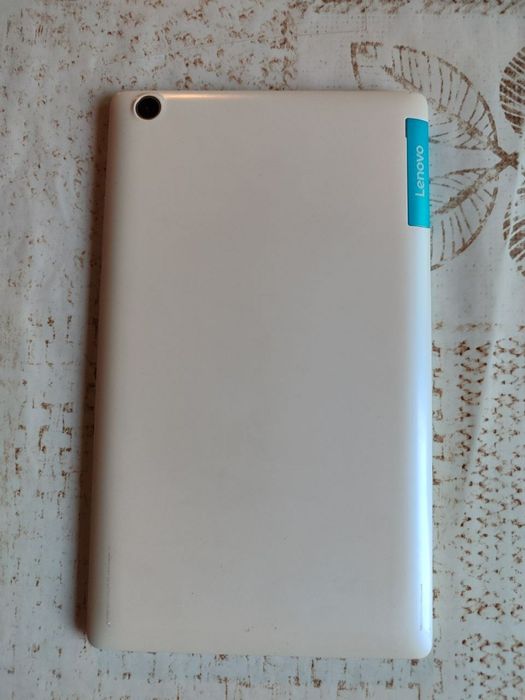 Планшет Lenovo TAB3 8