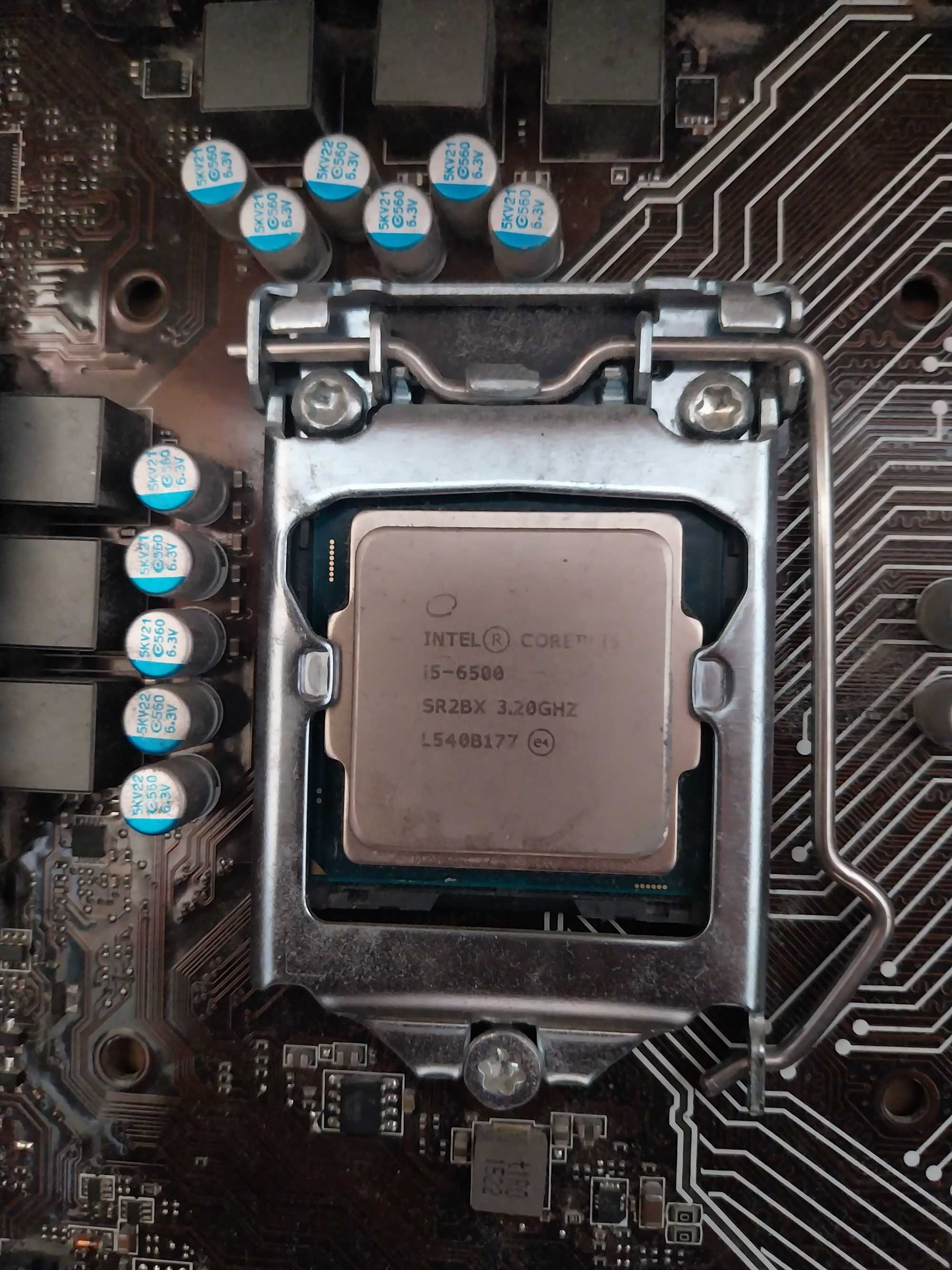 i5 6500, motherboard, placa de rede e 16GB de Ram