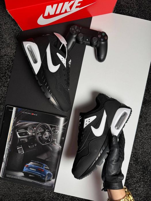 Чоловічі кросівки найк аір макс Nike Air Max IVO Black White [41-45]