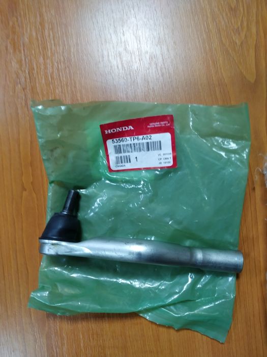 Наконечник левый,подушка в торпеду honda crosstour(Хонда кросстур)