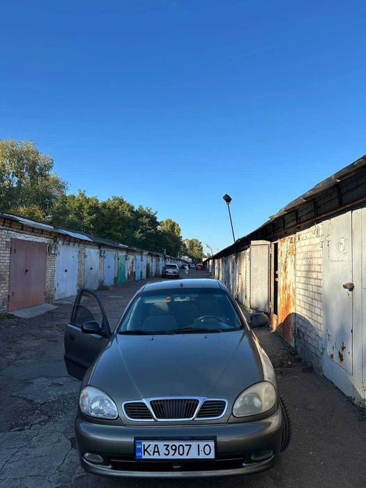 Daewoo Lanos  1.6