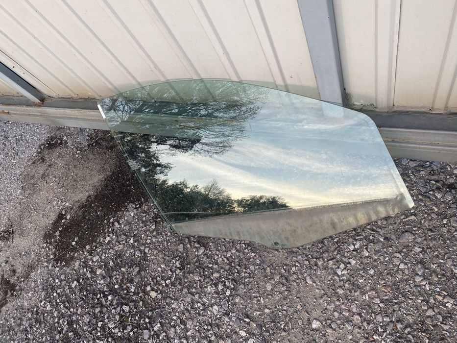 Fiat Panda 2 szyba z drzwi prawa prawy przod