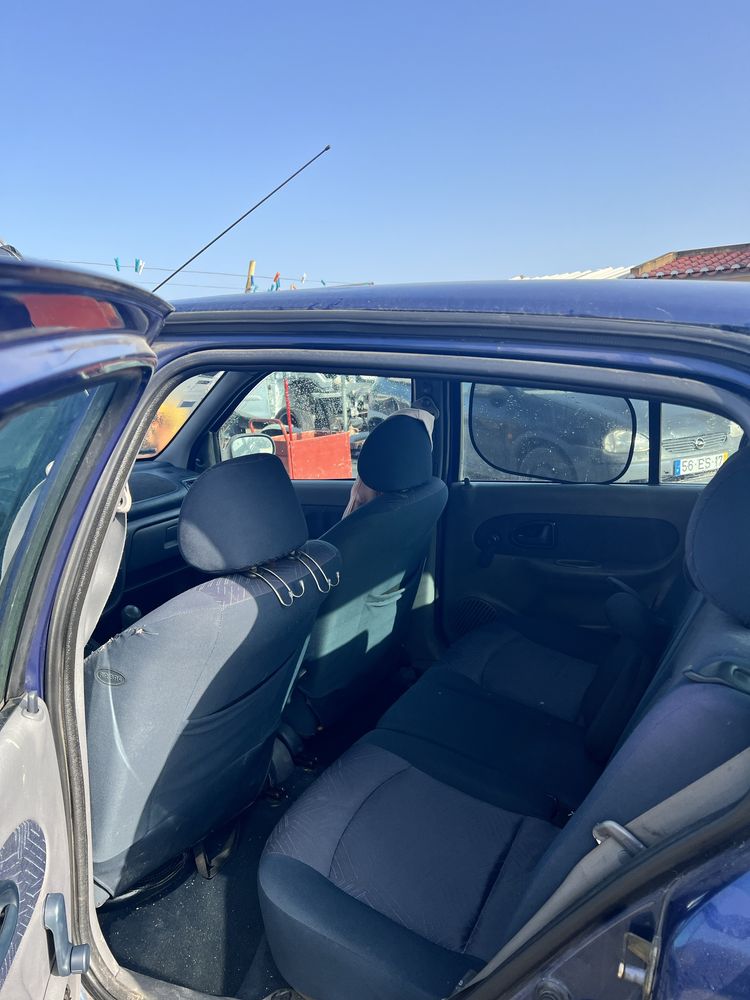 Renault Clio 2002