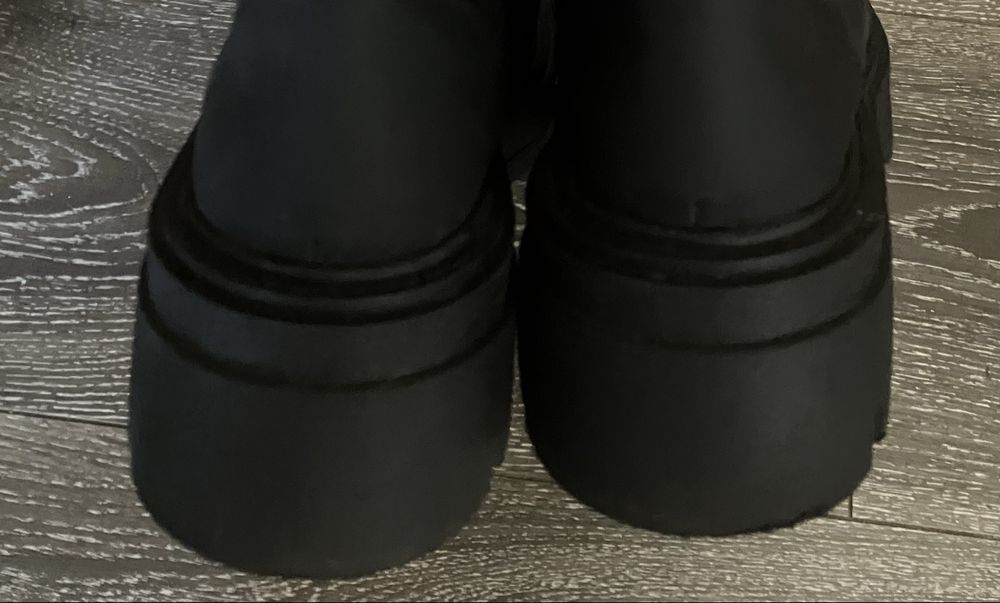 Демисезонні черевикі ZARA