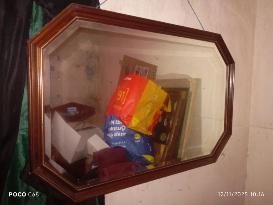 Espelho moldura maciça mogno