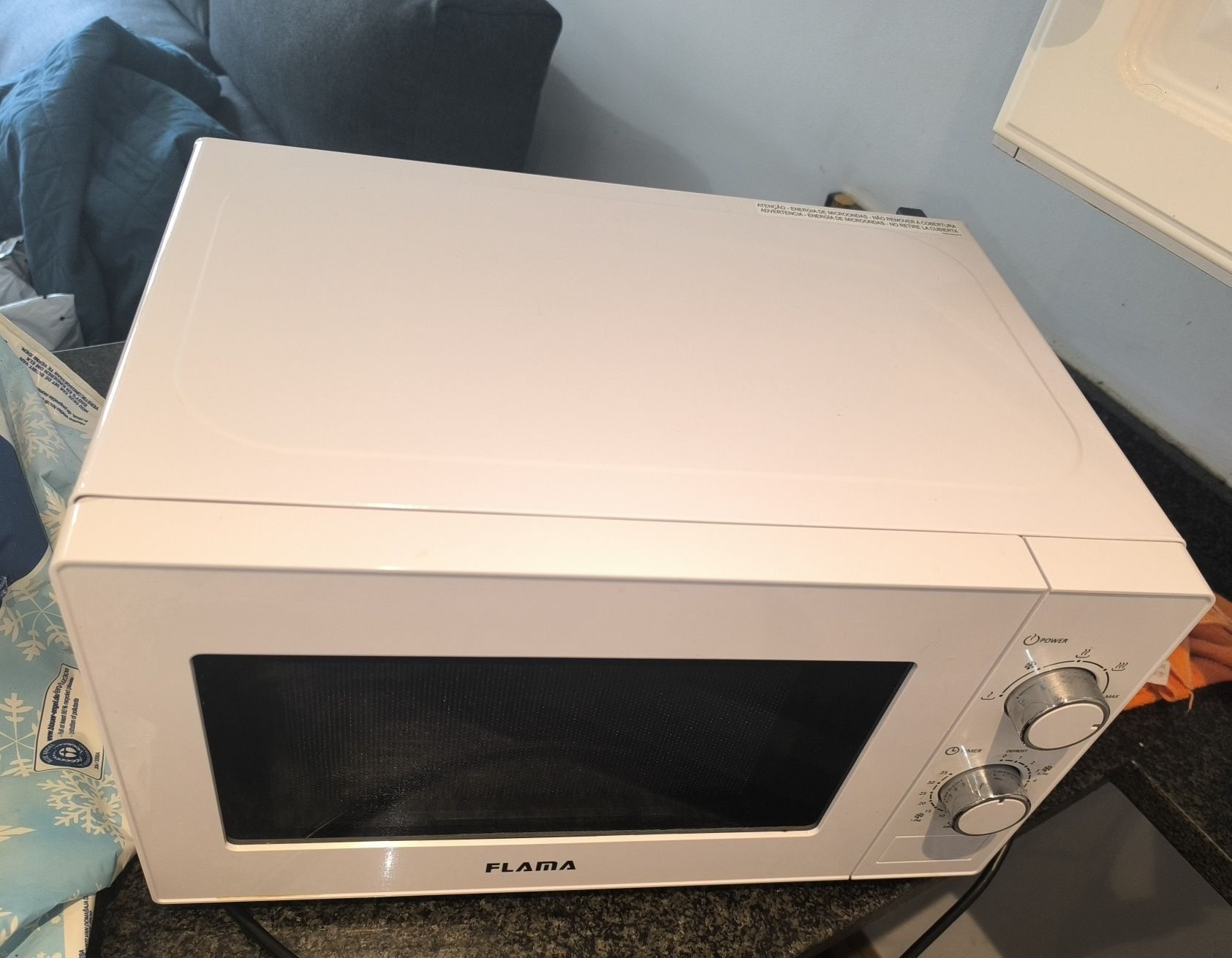 Vendo máquina dolce Gusto e microondas