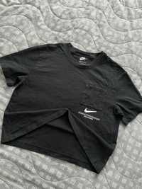 Футболка Nike Swoosh укорочена