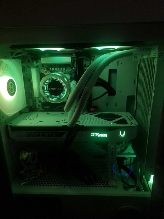 Torre Gaming completa / I9 12700k / RTX 5070 12GB / 32 GB ram + Extras