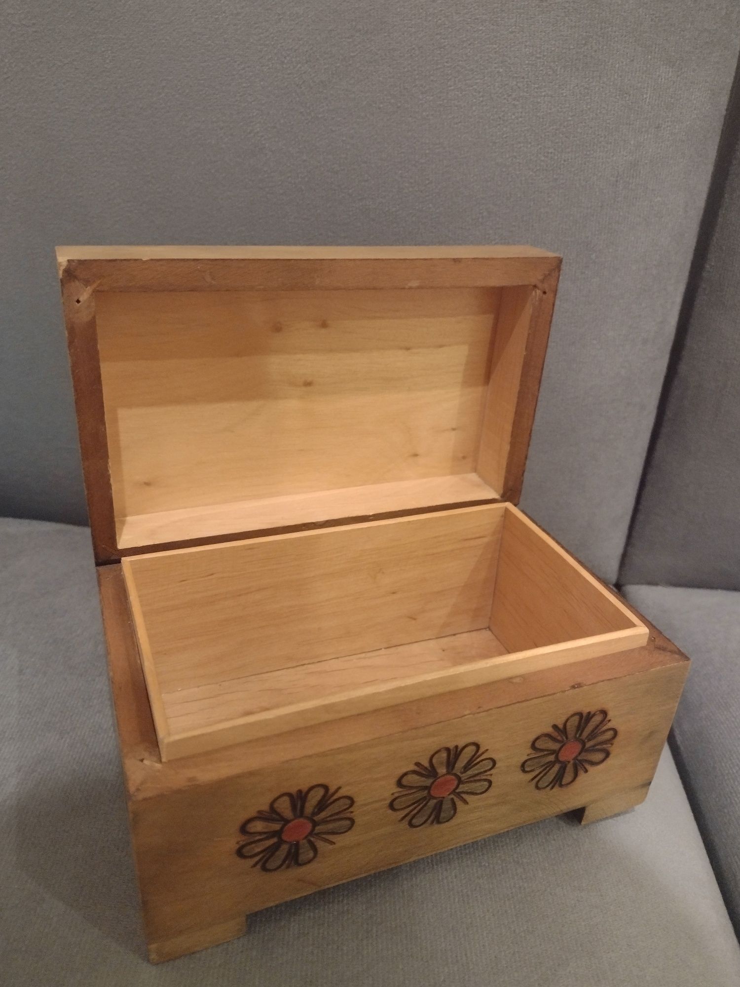 Drewniana szkatułka Vintage
