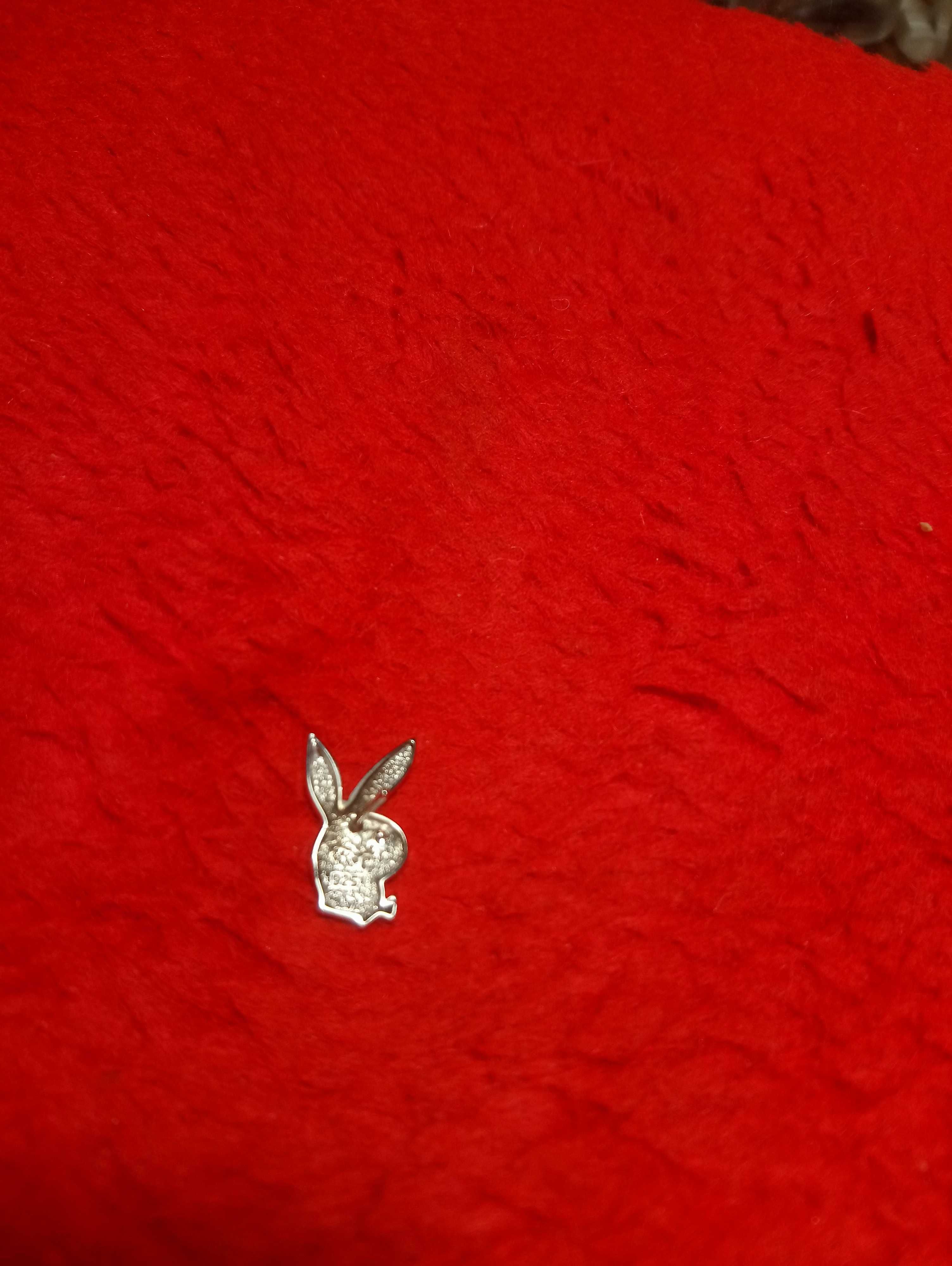 Kolczyk playboy króliczek srebro