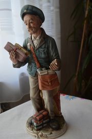 duża figurka listonosza Capodimonte porcelana biskwit