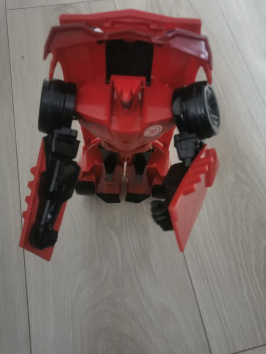Robot Transformers 2 w 1 auto