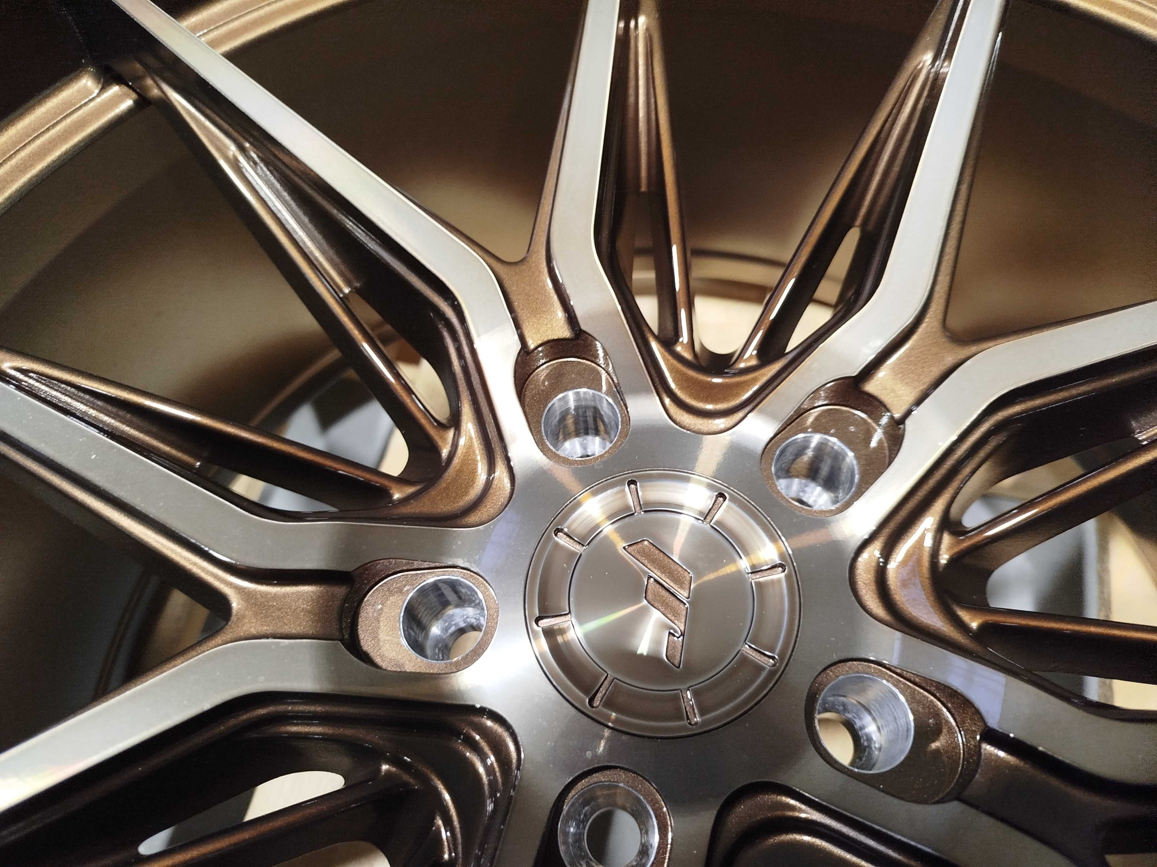 !OUTLET! Felgi Japan Racing JR44 21x9,5 ET25 + 21x10,5 ET28 5x112 BZP