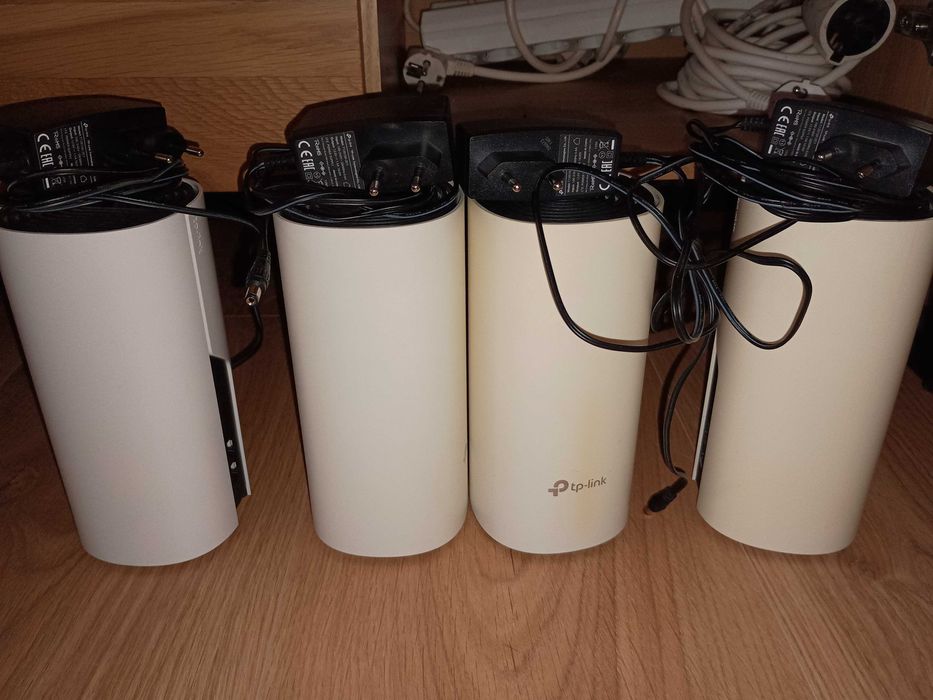 3 unidades TP-Link Deco M4R (gigabit) - 75 euros. 1 unidade 25 euros.