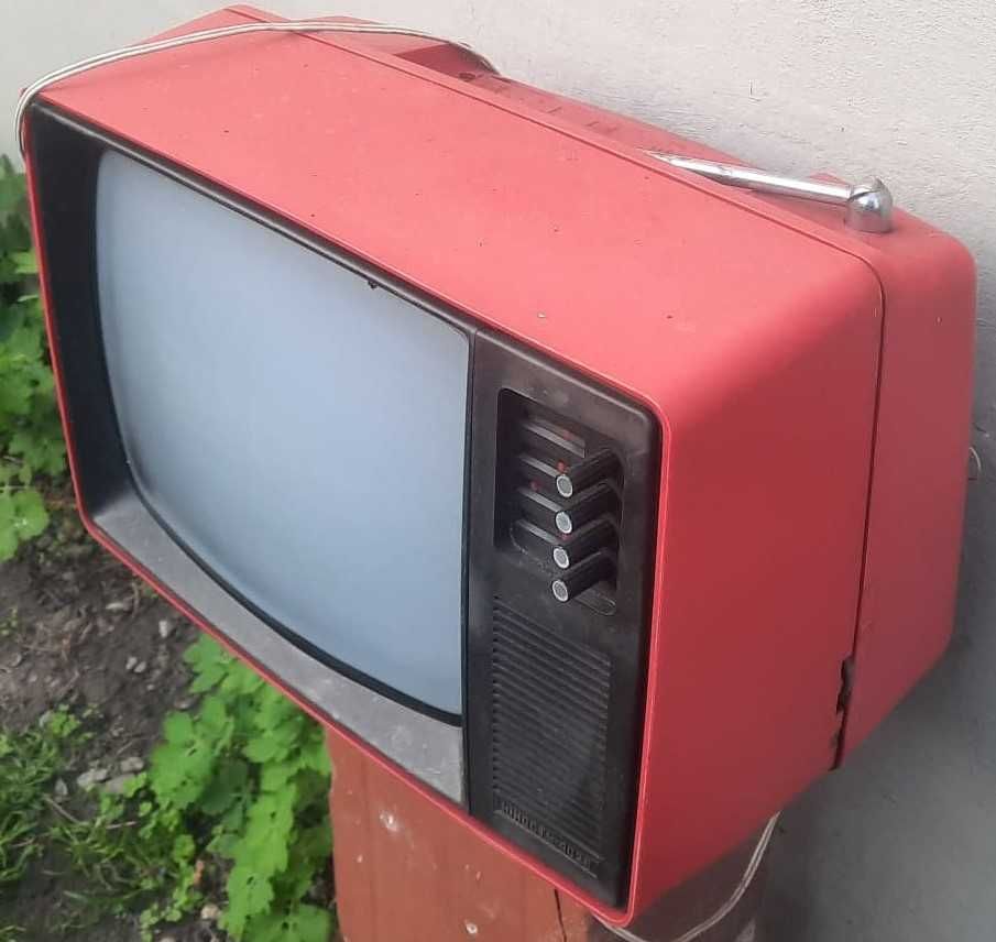 Stary telewizor, rekwizyt