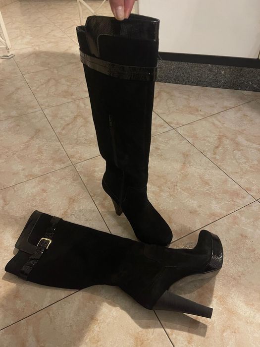 Vende se botas completamente novas, usadas uma vez, sem marcas de uso